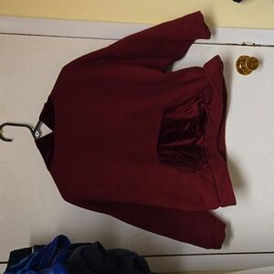 Red marron sweater